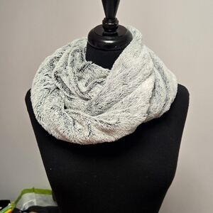 Elegant Gray Faux Fur Infinity Scarf